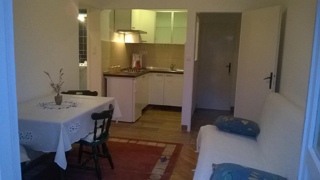 Apartments Indira Lovište Δωμάτιο φωτογραφία