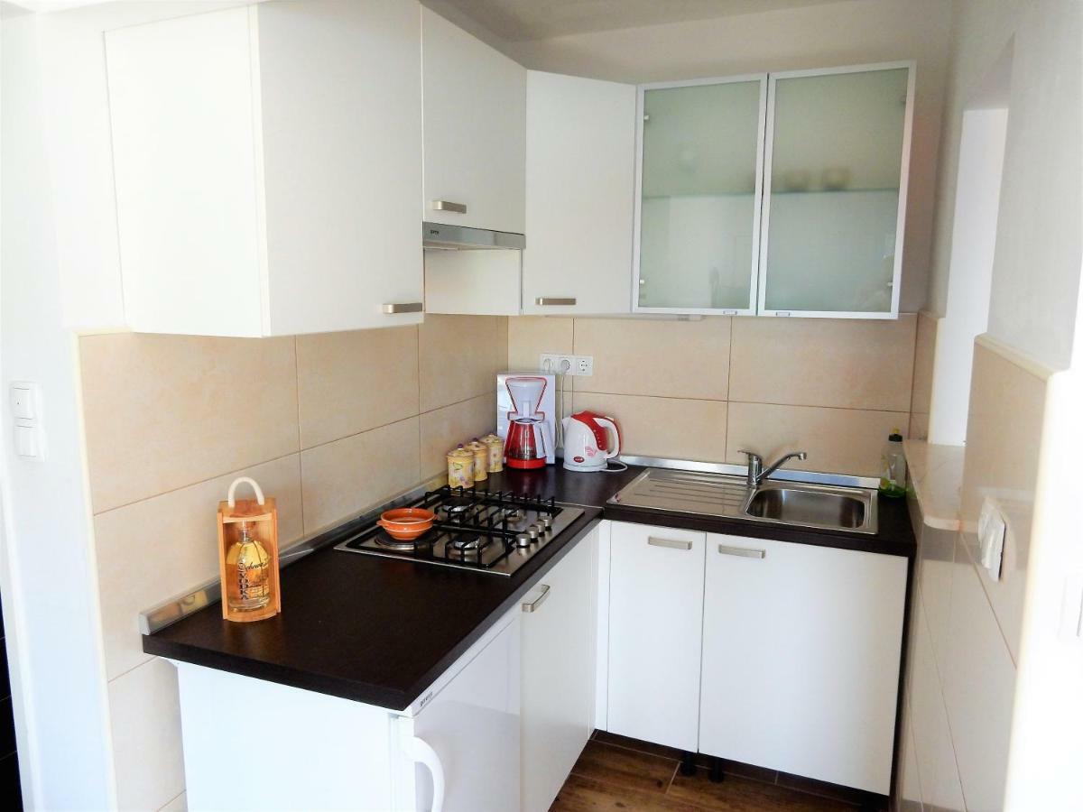 Apartments Indira Lovište Εξωτερικό φωτογραφία
