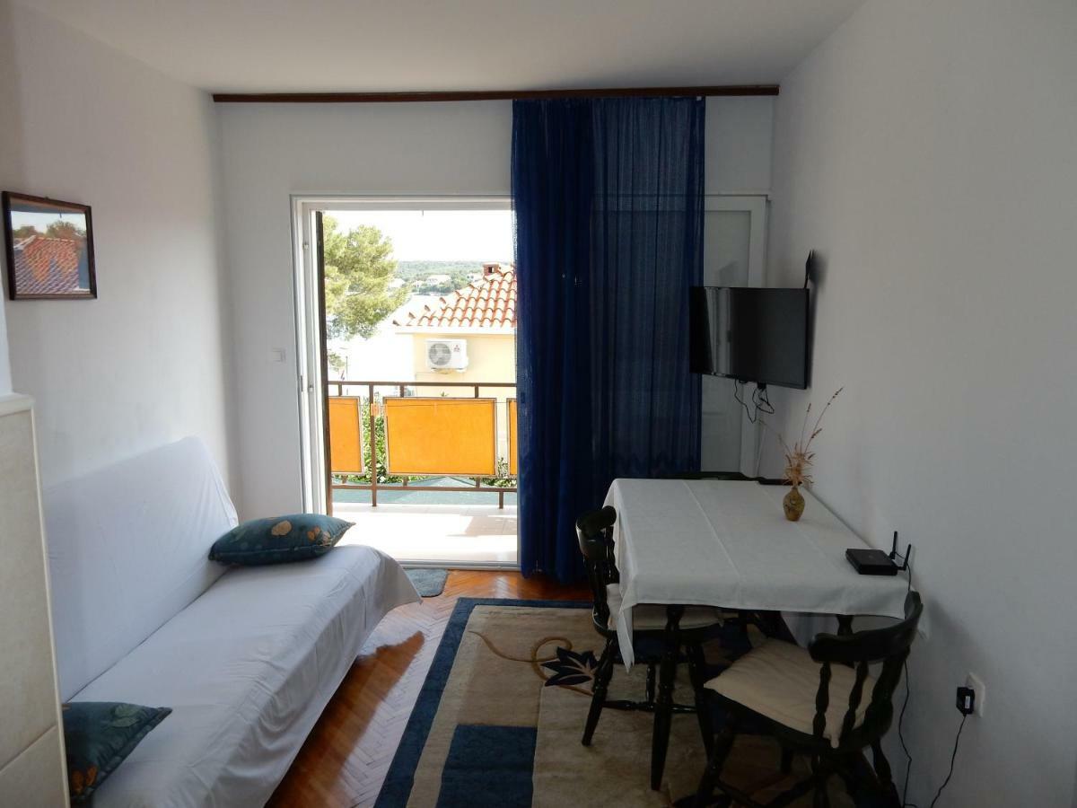 Apartments Indira Lovište Εξωτερικό φωτογραφία